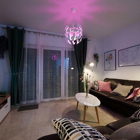 Golubica Apartment โตรกีร์ ภายนอก รูปภาพ