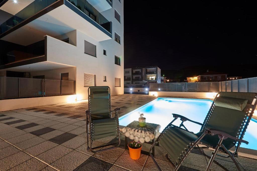 Golubica Apartment โตรกีร์ ภายนอก รูปภาพ