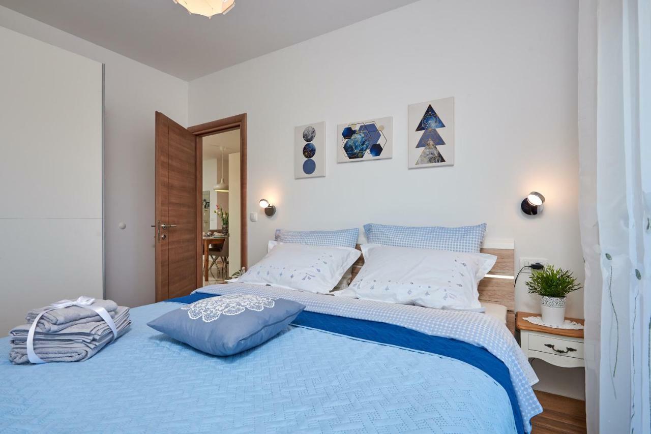 Golubica Apartment โตรกีร์ ภายนอก รูปภาพ
