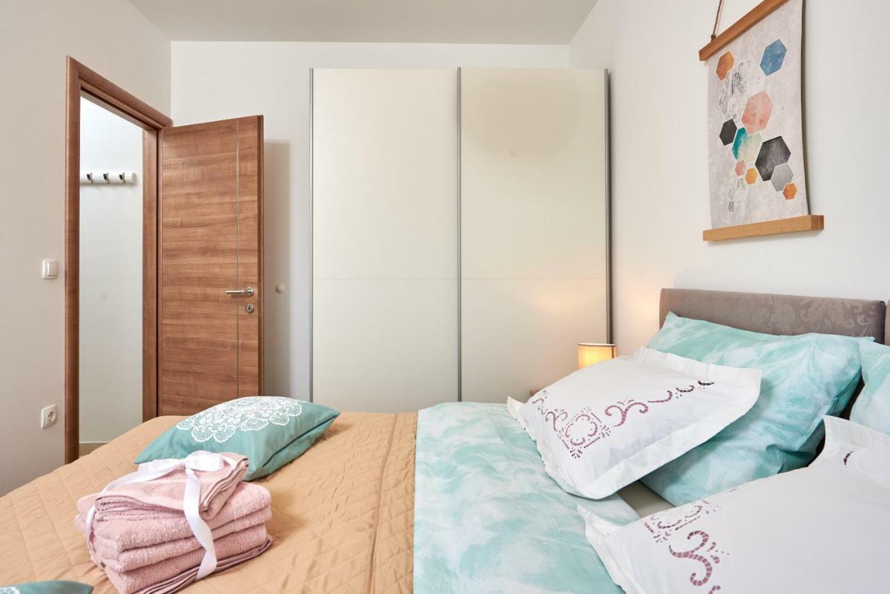 Golubica Apartment โตรกีร์ ภายนอก รูปภาพ