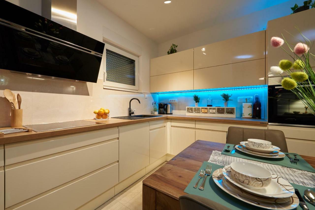 Golubica Apartment โตรกีร์ ภายนอก รูปภาพ